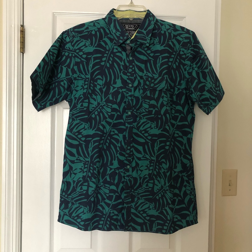 Broken Threads Hawaiian Shirt Large